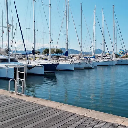 Διαμέρισμα Marina Di Holiday *